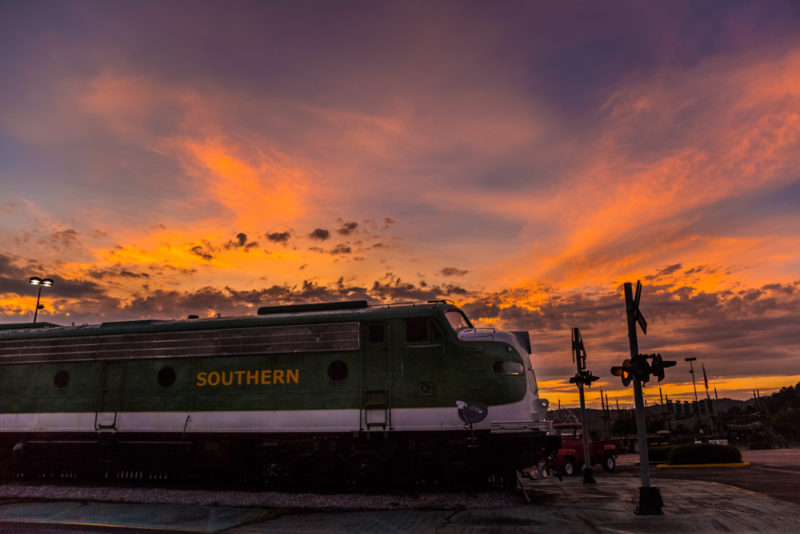 170814-Trains-and-Sunset_MG_2337 s