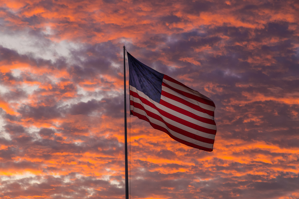 170910-Flag-in-the-Sunset-United-States-of-America-ALT-IMG_0238 s