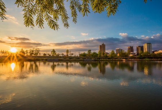 180423 Sunset at Railroad Park IMG_1650 S