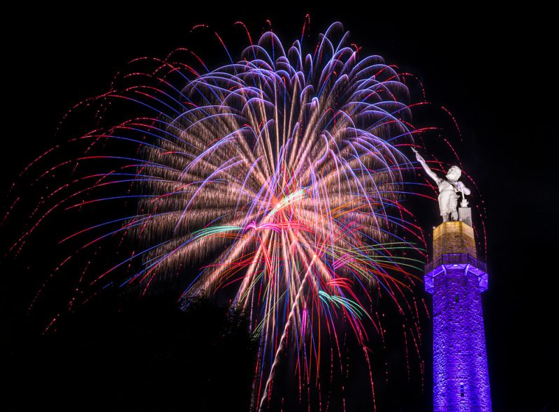 200704-hopping-colors-of-vulcan-fireworks-_M7A5098 s